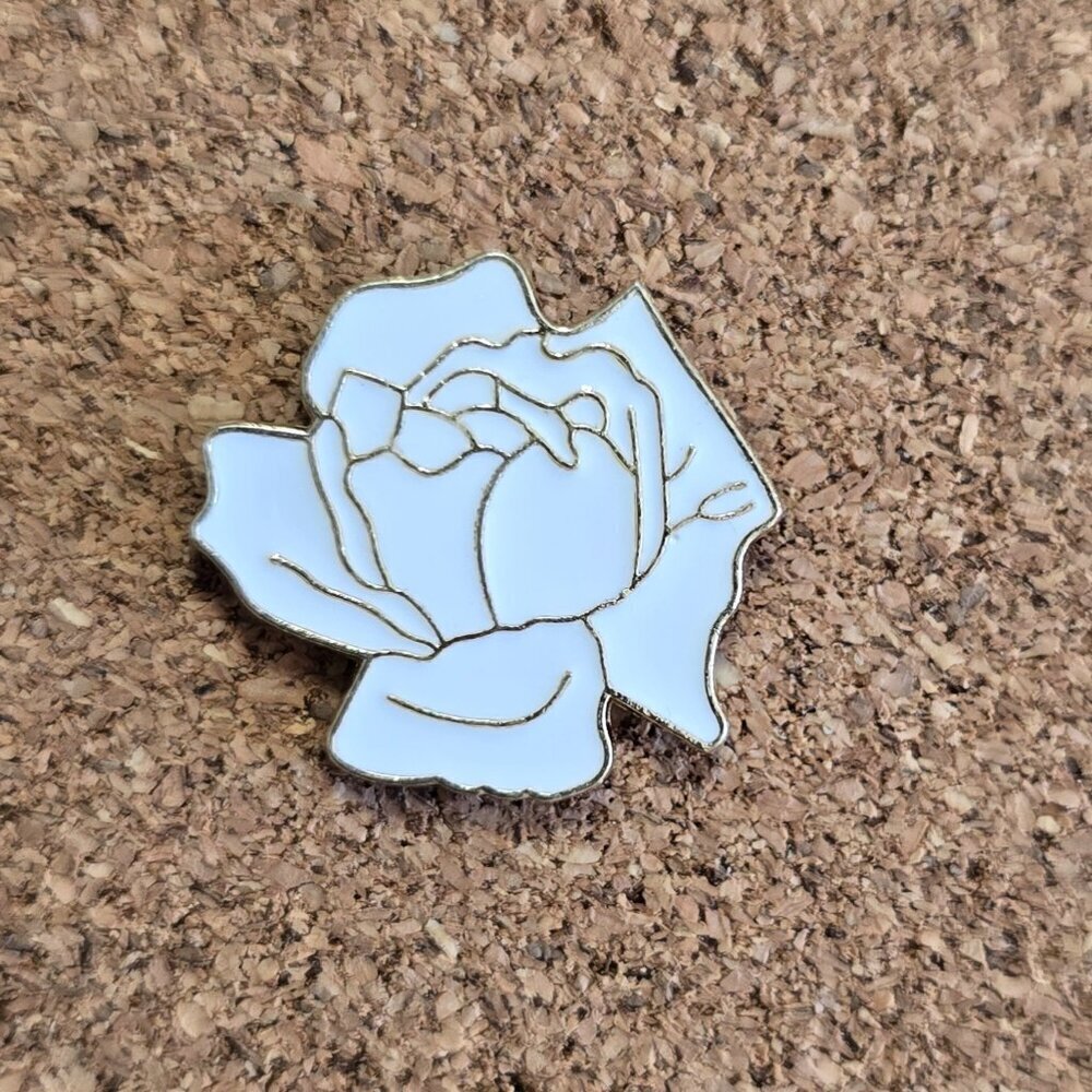 Rose Shaped Pin Brooch Enamel White and Gold